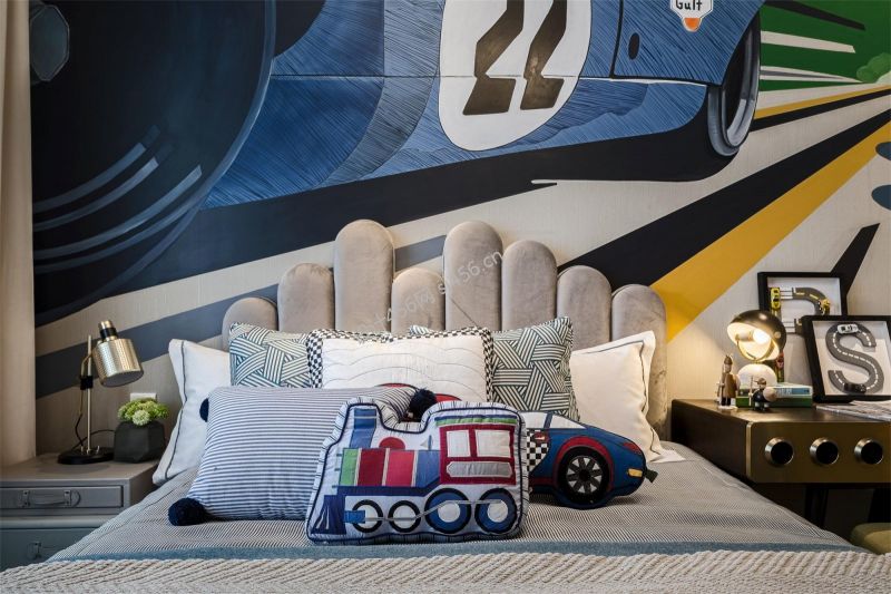 现代风格125平米卧室床头家装效果图