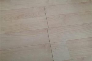 [深圳家年华装饰]地板有缝隙的原因 地板裂缝怎么处理