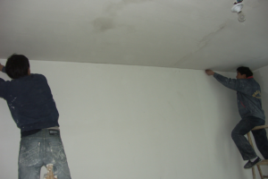 [成都五冶装饰]翻新墙需面要刮掉腻子层吗,翻新墙刮腻子介绍