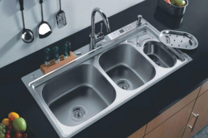 [成都恒美蓝狐装饰]厨房水槽装修攻略：从材质挑选到安装