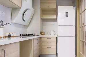 [济南东易日盛装饰公司]小厨房装修技巧，小空间也能很有用！