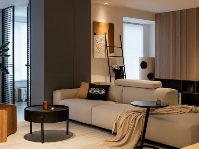 广银海棠湾132平现代风格三居室装修案例