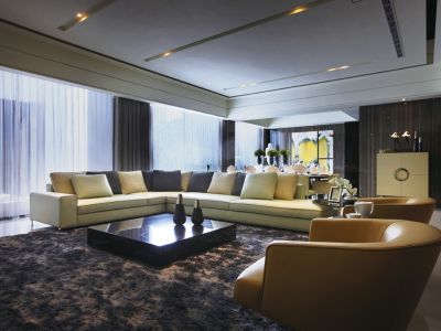 保利城125平米现代风格三居装修案例