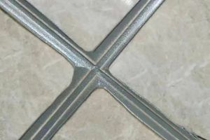 [南京尚层装饰]装修贴瓷砖要不要做美缝，瓷砖做美缝要留几毫米砖缝