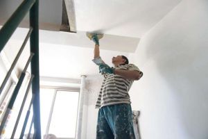 [菏泽欧标装饰]家庭粉刷墙面有哪些注意事项？