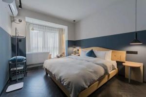 [泸州美和美家装饰]主卧室带阳台怎么装好看又实用？