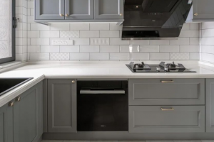 [烟台鸿图装饰公司]厨房要不要美缝？