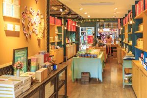 [长沙点睛装饰]精品店装修有哪些风格？