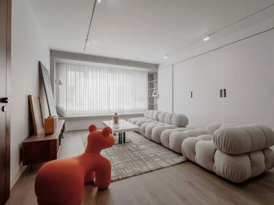 保利·春湖国际生态城122平米装修案例