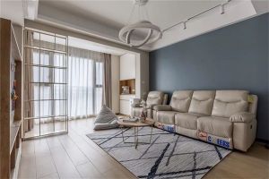 [十堰海天装饰]装修贴墙纸还是刷漆？