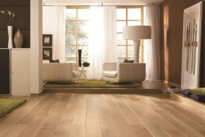 [烟台艺铭装饰]地暖用板选瓷砖好还是木地板好？先了解下二者优缺点