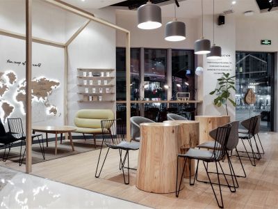 奶茶店300㎡现代风格装修案例