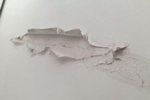 [桂林星艺装饰]墙面起皮的原因及处理方法