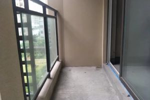 [合肥山水装饰]新房阳台栏杆需要拆掉不