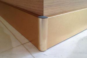 [广州星艺装饰]踢脚线安装步骤流程
