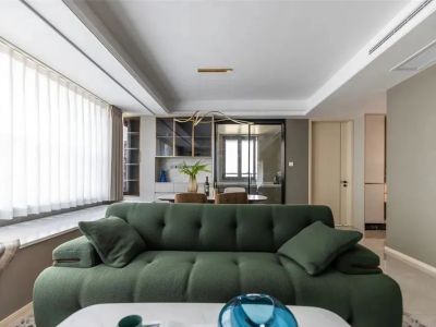 碧园香槟小镇108平米现代三居装修案例