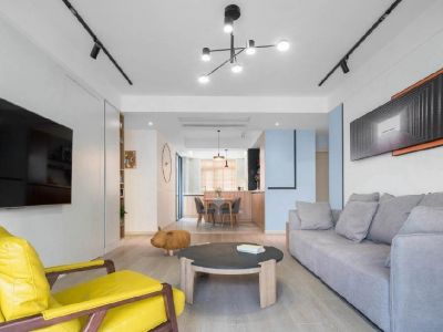 龙湖长风天钜115㎡三居室现代风格装修案例