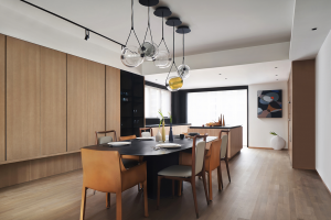 [威海筑雅空间装饰]餐厅灯具如何搭配？