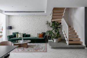 [深圳博大装饰]复式楼梯设计注意事项