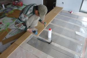 [洛阳景庭装饰公司]地面铺木地板要注意什么