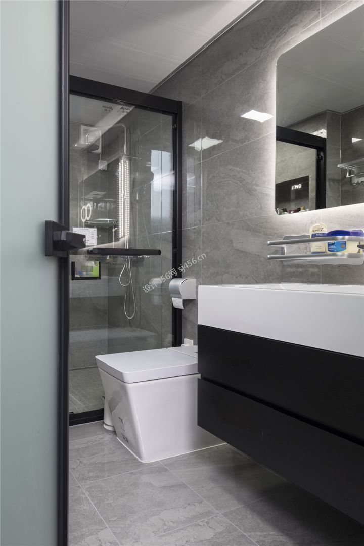 125平米现代风格四室两厅卫生间装修效果图