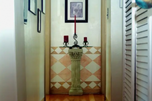 [太原都市时空装饰]进门对卫生间怎么设计玄关？